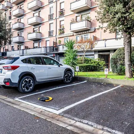 La Di Tommy Con Parcheggio Privato Apartment