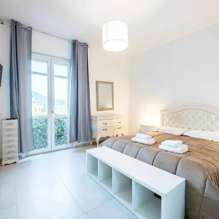 La Di Tommy Con Parcheggio Privato Apartment *
