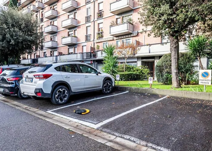 La Di Tommy Con Parcheggio Privato アパート